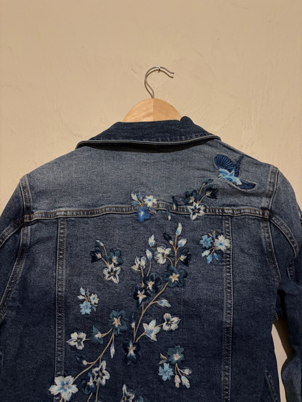 DRIFTWOOD Dark Blue Denim Jacket with Floral Embroidery. Like New! - Picture 8 of 9
